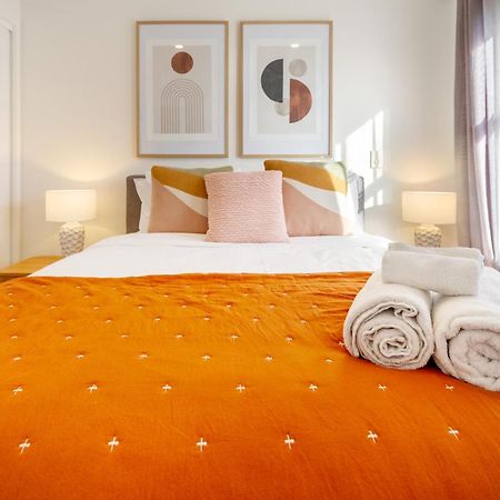 Gorgeous In Green - 2 Bed Central Oasis W/King Bed Christchurch Exterior foto