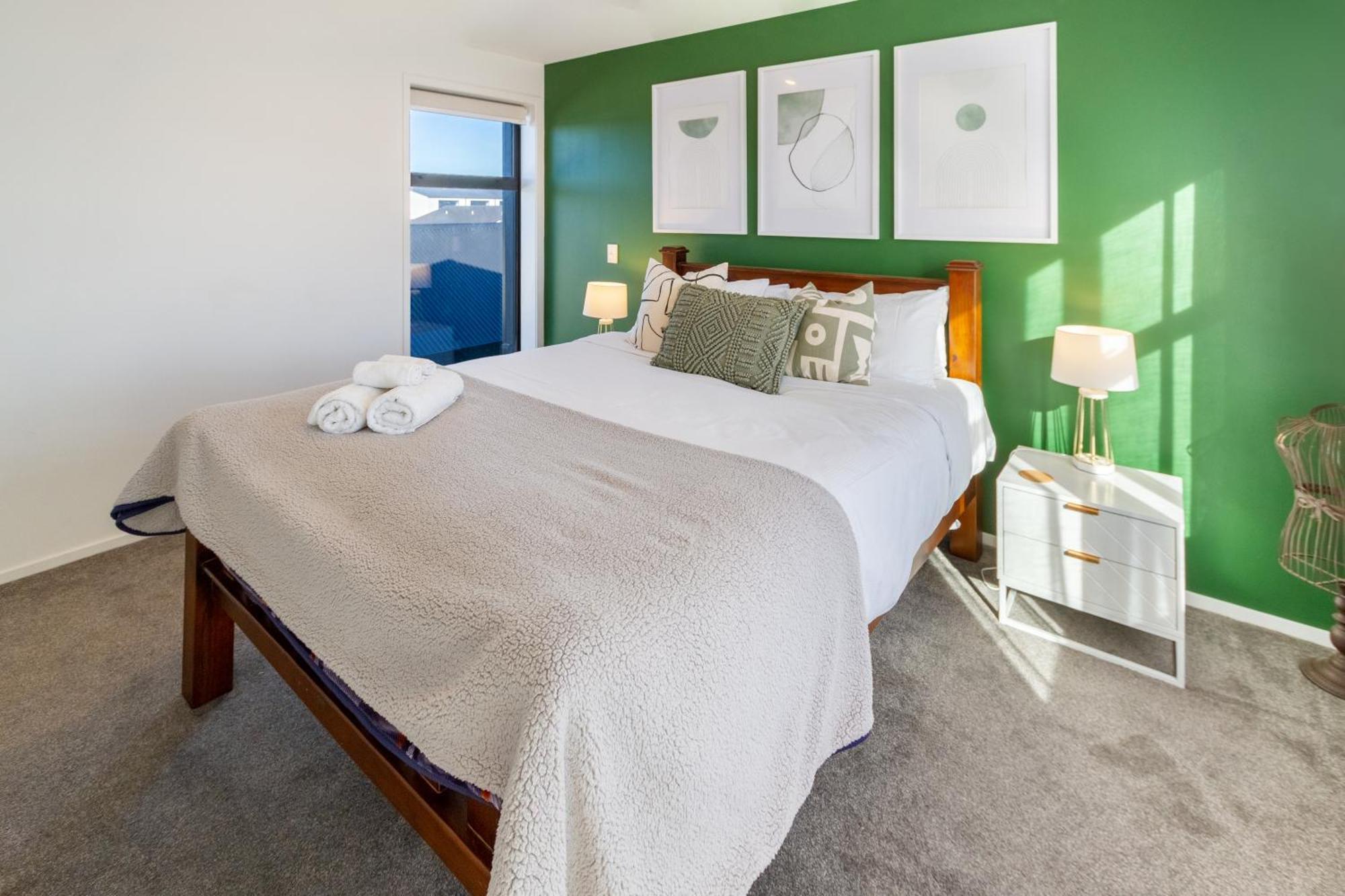 Gorgeous In Green - 2 Bed Central Oasis W/King Bed Christchurch Exterior foto