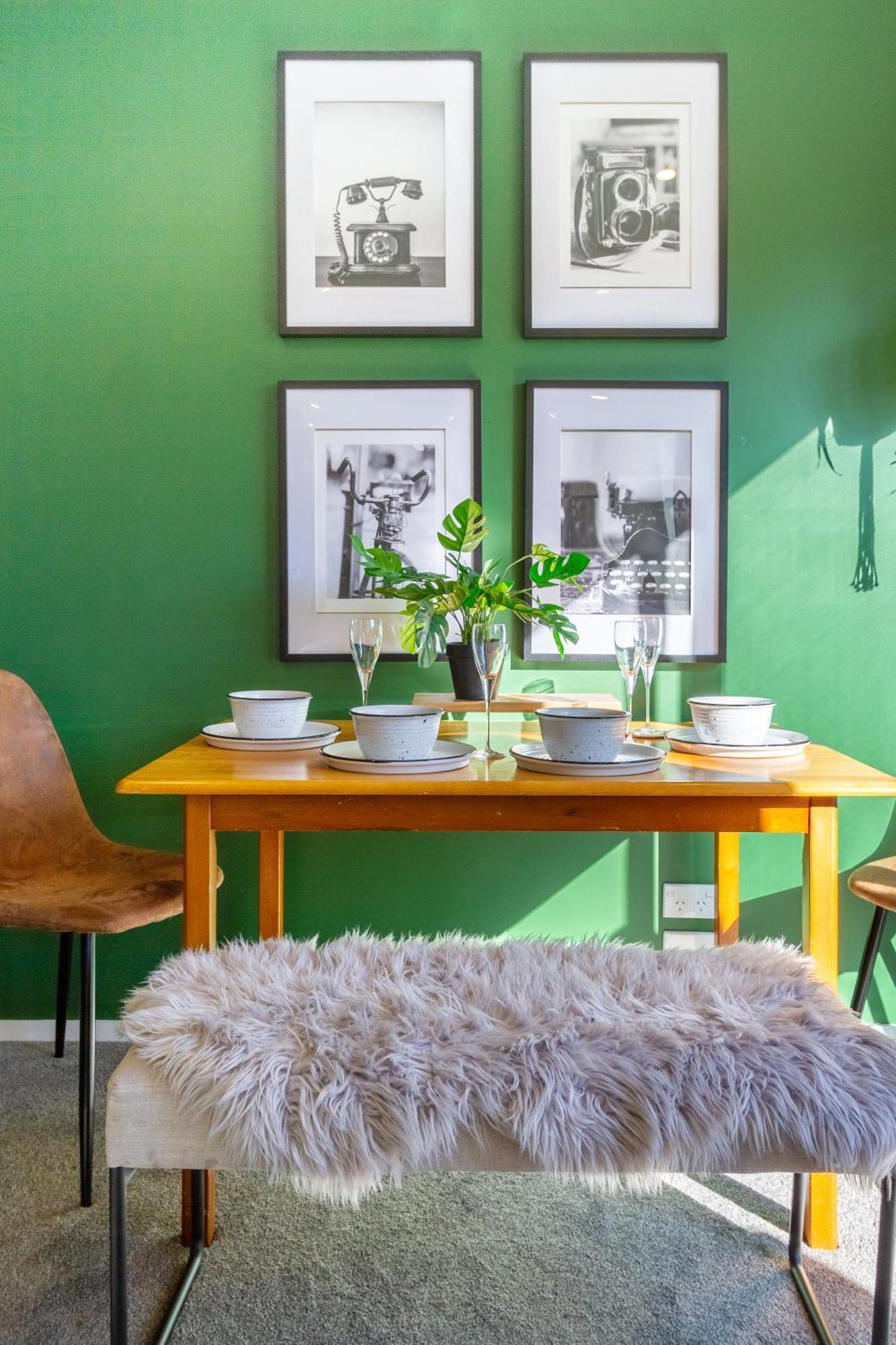 Gorgeous In Green - 2 Bed Central Oasis W/King Bed Christchurch Exterior foto
