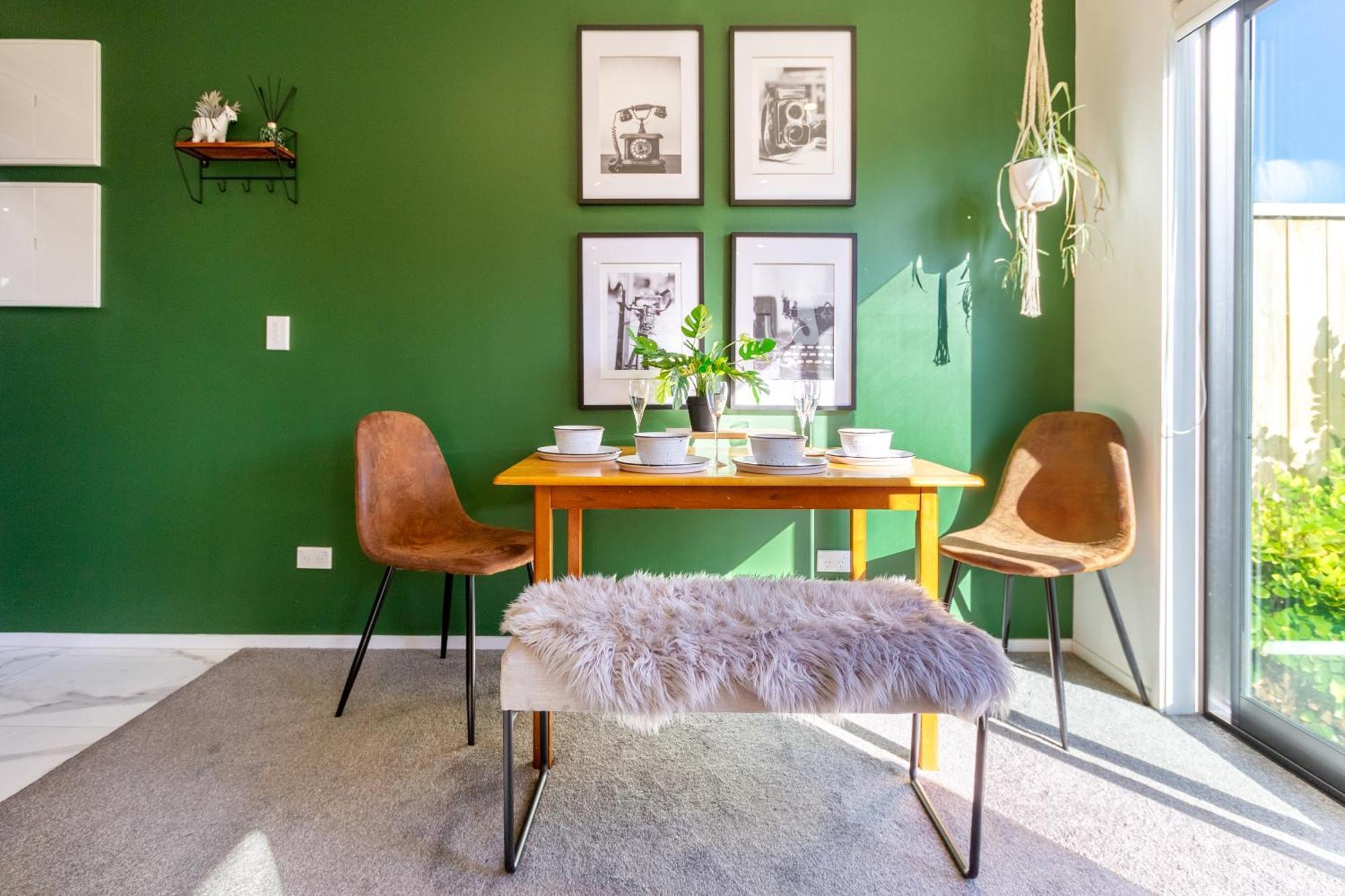 Gorgeous In Green - 2 Bed Central Oasis W/King Bed Christchurch Exterior foto